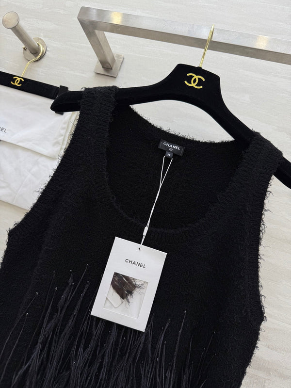 CC Gilet de plumes d'autruche et strass, fil de soie de mûrier noir 346478