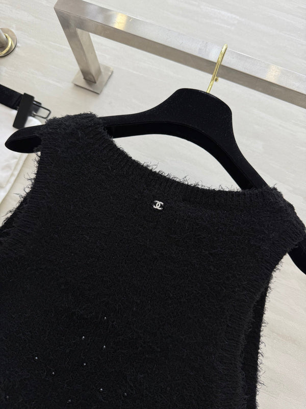 CC Gilet de plumes d'autruche et strass, fil de soie de mûrier noir 346478