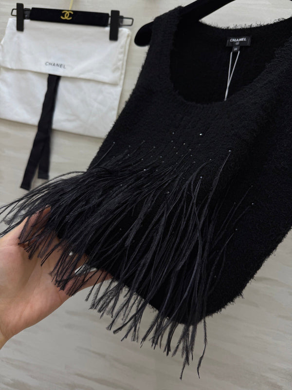 CC Gilet de plumes d'autruche et strass, fil de soie de mûrier noir 346478