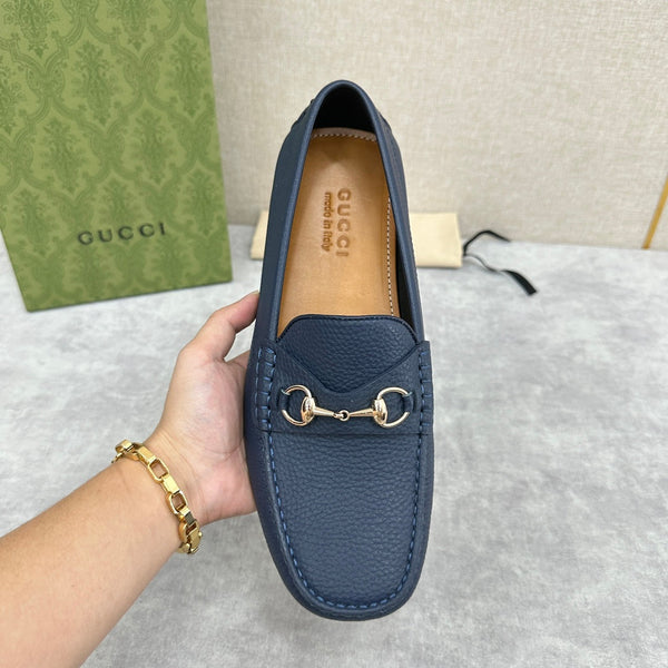 Mocassino da uomo GG in pelle di vacchetta blu 522539