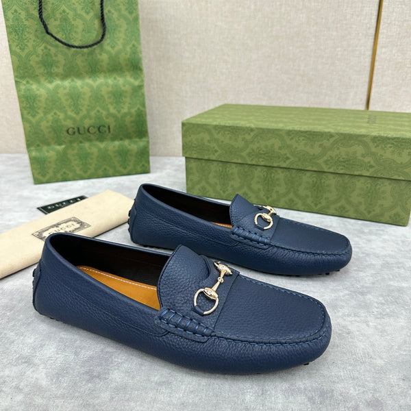 Mocassino da uomo GG in pelle di vacchetta blu 522539