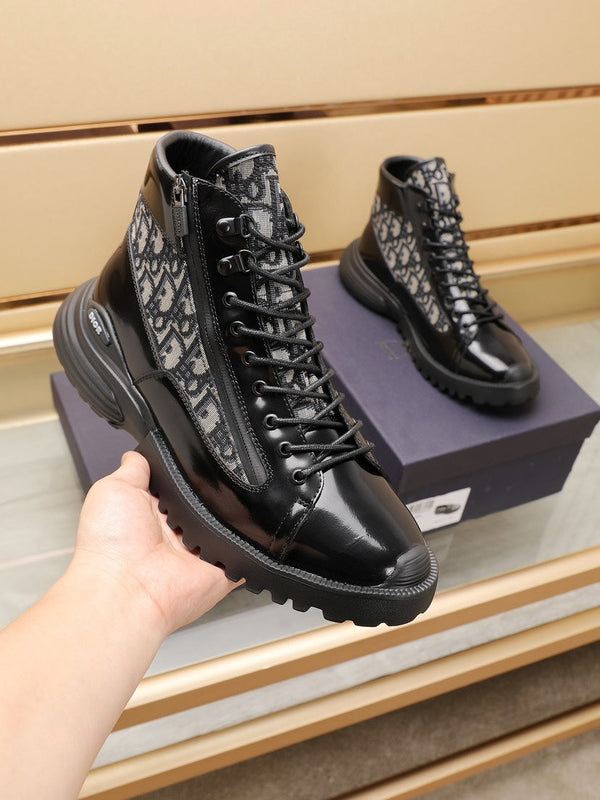 CD COMBAT ANKLE BOOT BLACK AND BEIGE POLISHED CALFSKIN