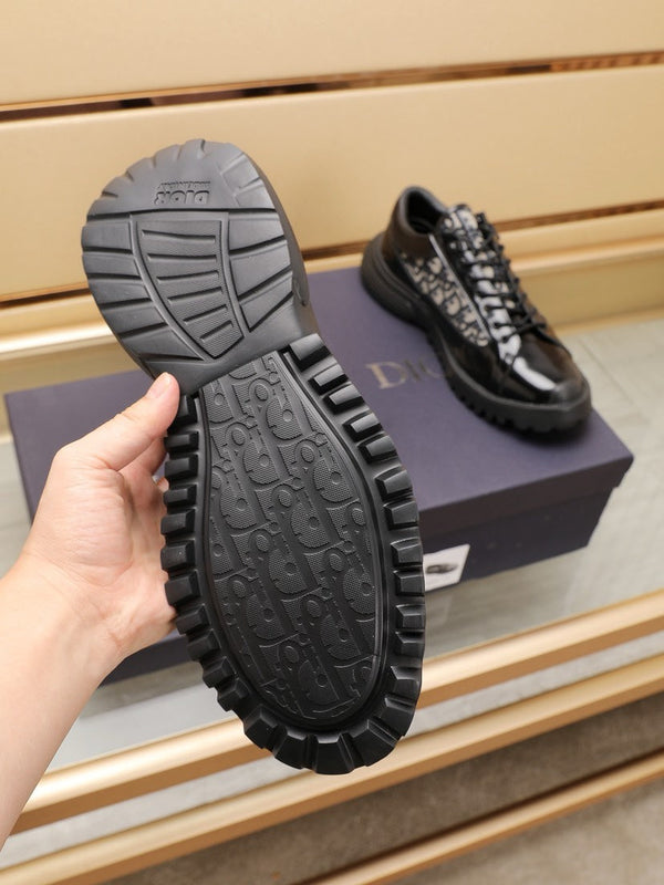 SCARPA DERBY CD COMBAT IN PELLE DI VITELLO LUCIDA NERA E BEIGE