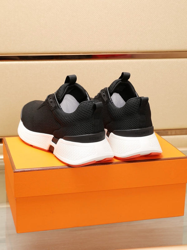 HM HUGO SNEAKER BLACK AND WHITE BREATHABLE FABRIC