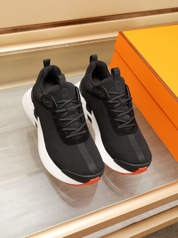 HM HUGO SNEAKER BLACK AND WHITE BREATHABLE FABRIC