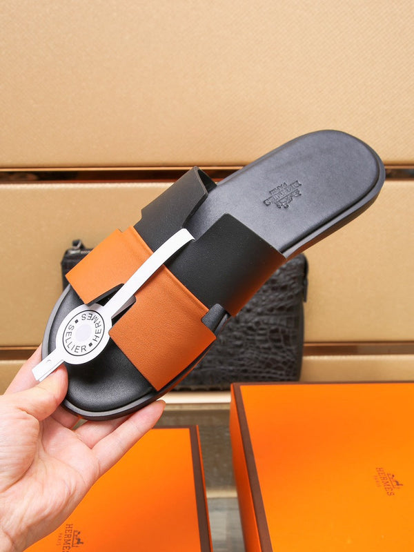 HM IZMIR SANDAL BLACK AND TIGER LAMBSKIN