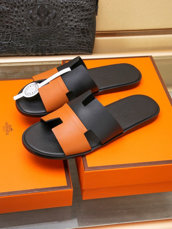 HM IZMIR SANDAL BLACK AND TIGER LAMBSKIN