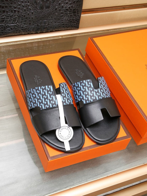 SANDALO HM IZMIR IN PELLE DI VITELLO NERO E CIELO