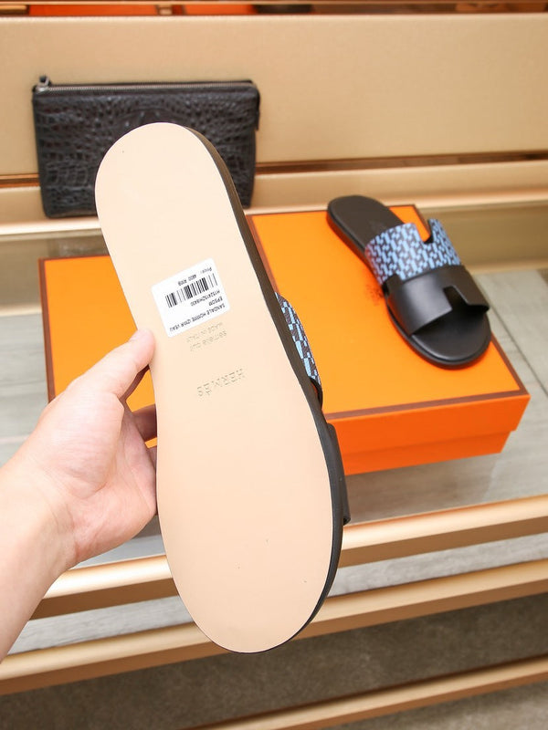 SANDALO HM IZMIR IN PELLE DI VITELLO NERO E CIELO