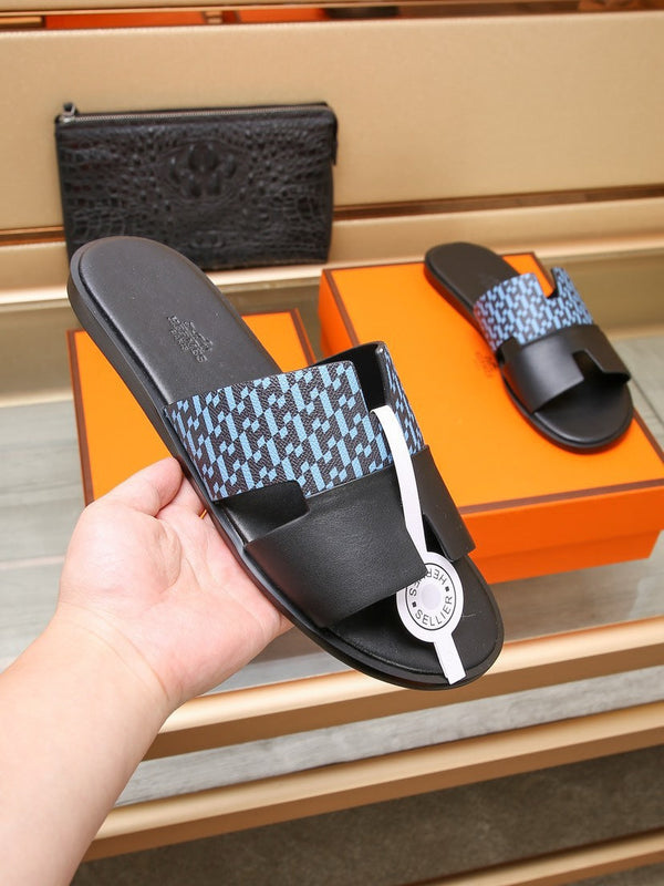 SANDALO HM IZMIR IN PELLE DI VITELLO NERO E CIELO