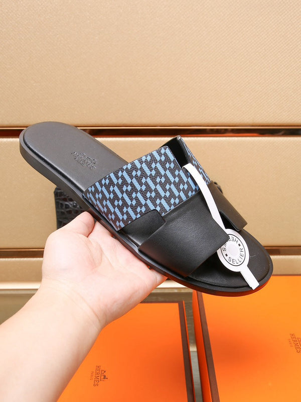 SANDALO HM IZMIR IN PELLE DI VITELLO NERO E CIELO