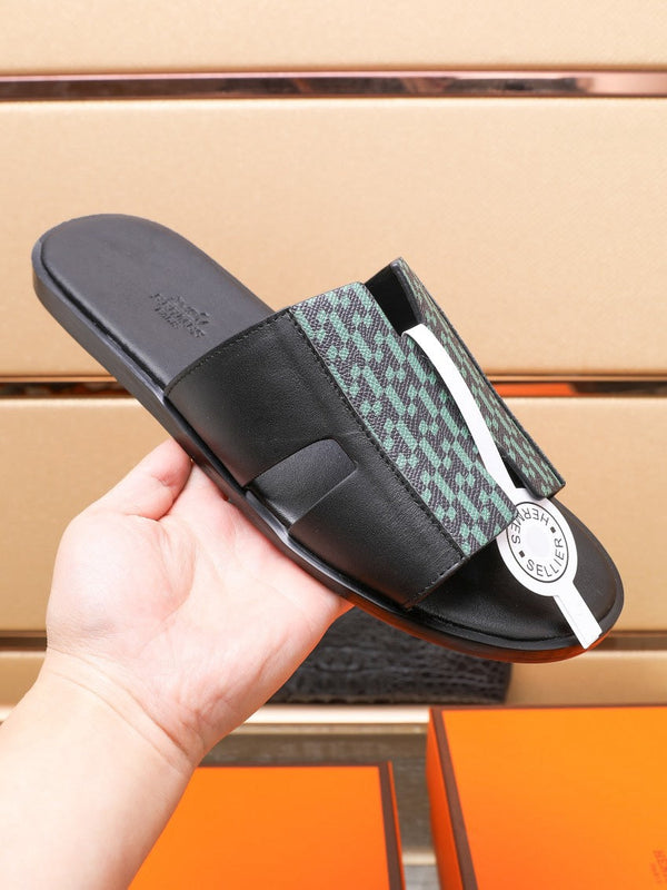 SANDALO HM IZMIR IN PELLE DI AGNELLO NERA E ZAFFIRO