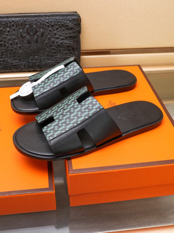 SANDALO HM IZMIR IN PELLE DI AGNELLO NERA E ZAFFIRO