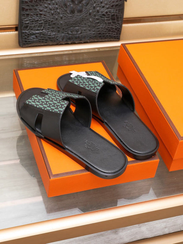 SANDALO HM IZMIR IN PELLE DI AGNELLO NERA E ZAFFIRO