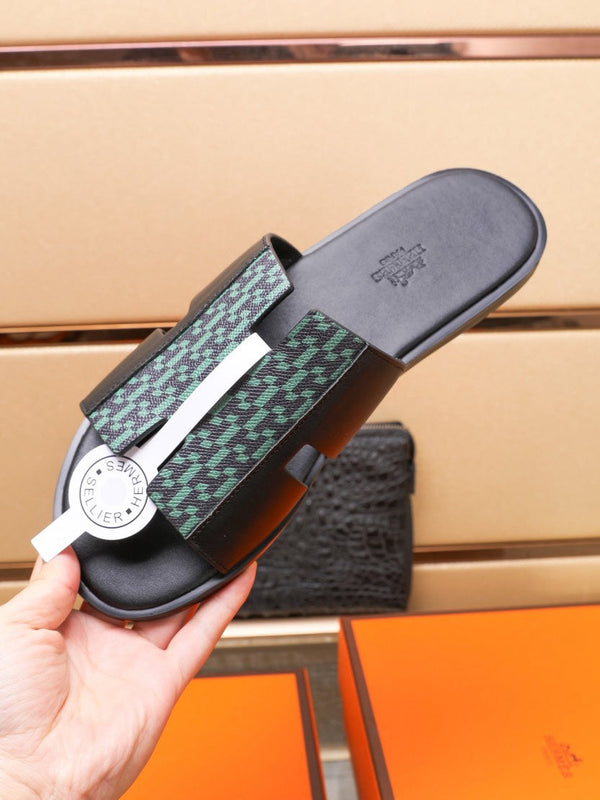 SANDALO HM IZMIR IN PELLE DI AGNELLO NERA E ZAFFIRO