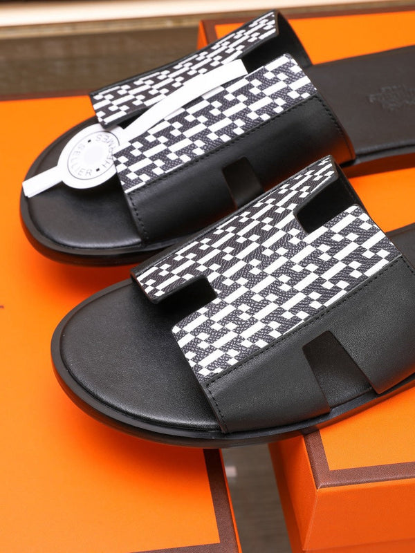 HM IZMIR SANDAL BLACK AND WHITE LAMBSKIN