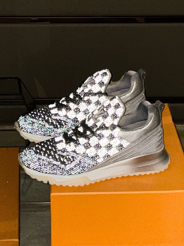 SNEAKERS IN SMOKE GREY MESH BREATHABLE AND RUBBER