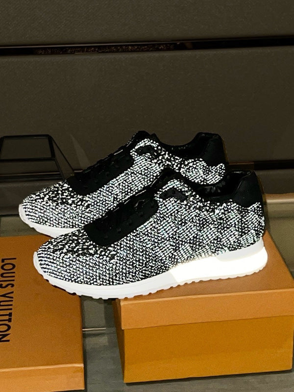 LV CLASSIC SNEAKER IN BLACK MIX WHITE LUMINOUS KNIT