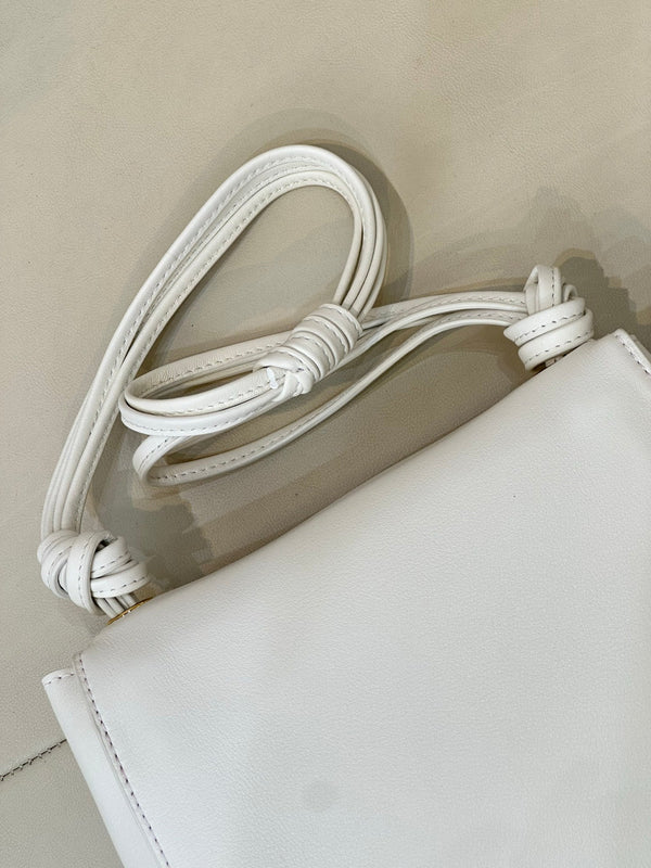CC 26A Métiers d’Art Envelope Bag White Lambskin