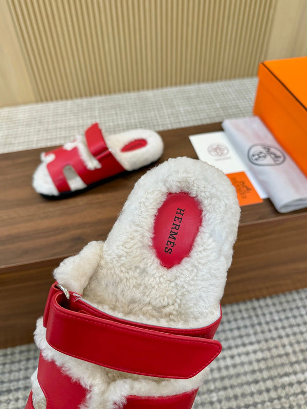 HM Chypre Sandal Red Mix White Wool And Cowhide Lining 543685