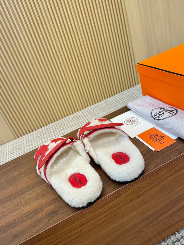 HM Chypre Sandal Red Mix White Wool And Cowhide Lining 543685