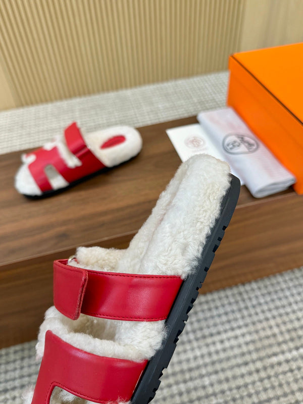 HM Chypre Sandal Red Mix White Wool And Cowhide Lining 543685