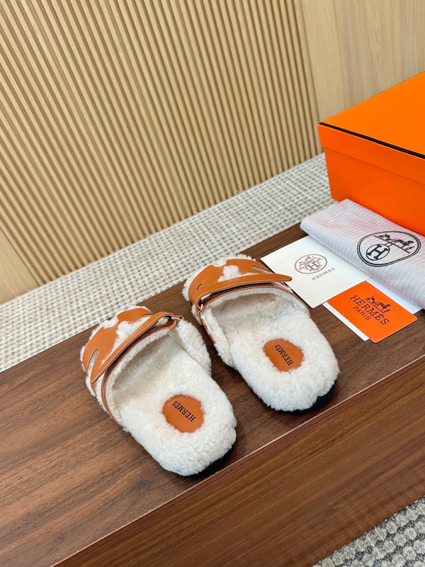 HM Chypre Sandal Burnt Orange Mix White Wool And Cowhide Lining 543687