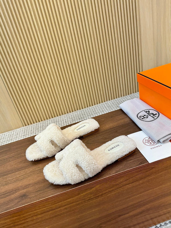 HM Oran Sandal Cream Wool 543688