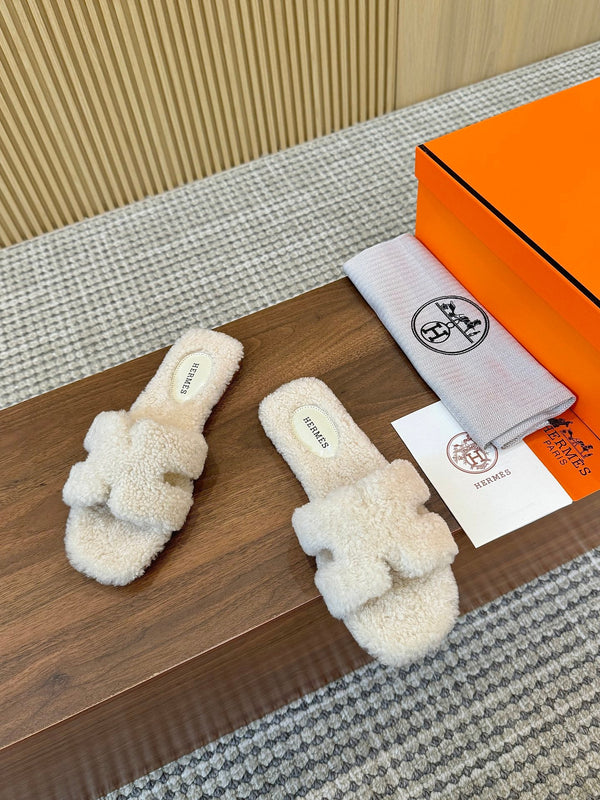 HM Oran Sandal Cream Wool 543688