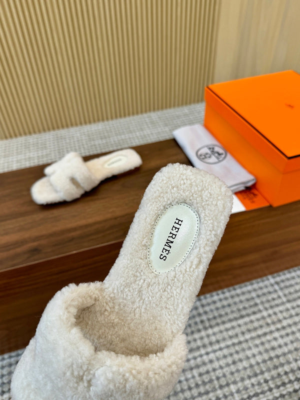 HM Oran Sandal Cream Wool 543688