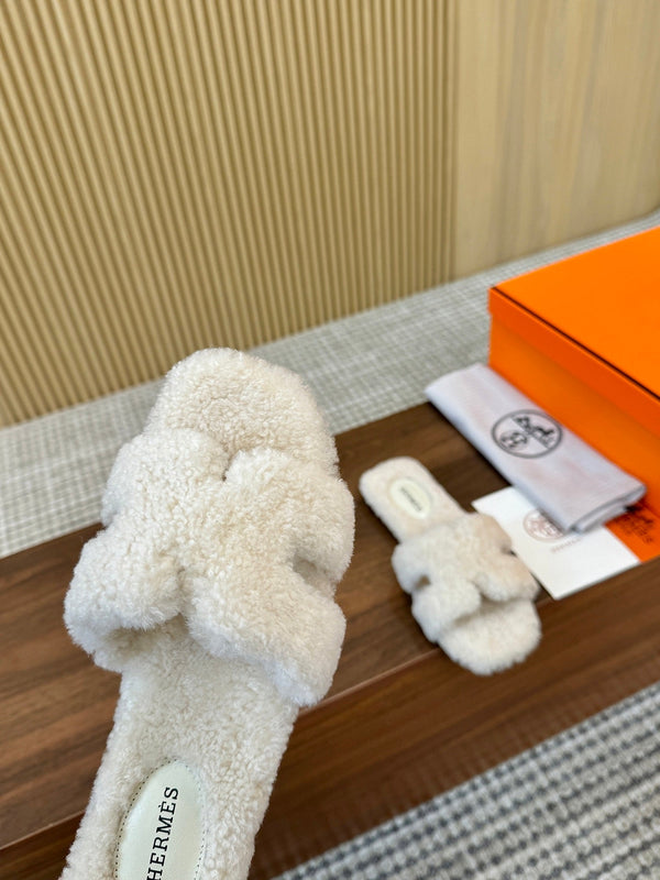 HM Oran Sandal Cream Wool 543688