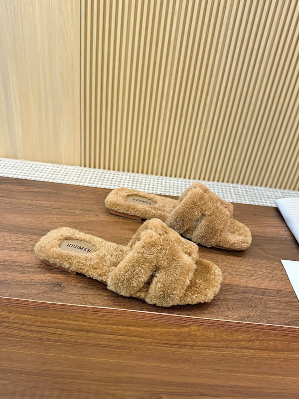 HM Oran Sandal Brown Caramel Wool 543690