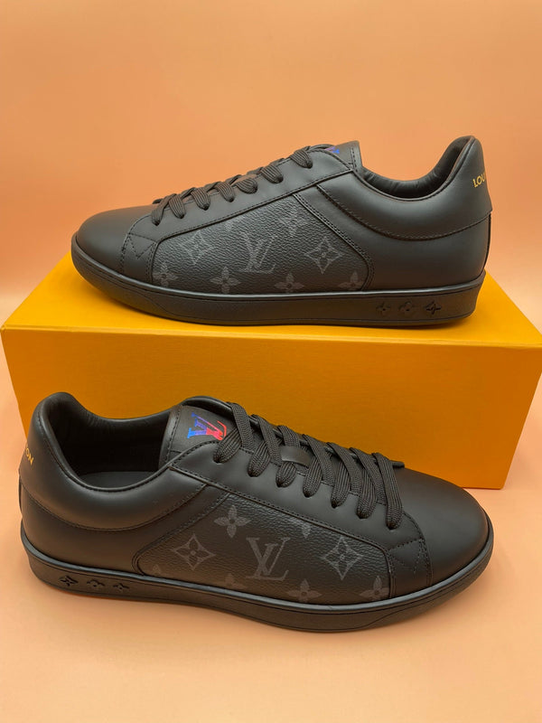LV RIVOLI BLACK SNEAKER