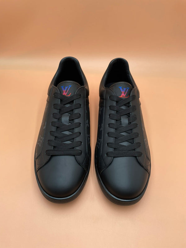 LV RIVOLI BLACK SNEAKER