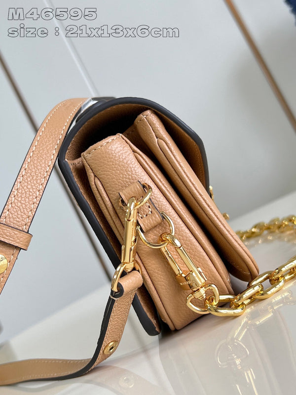 Pochette Metis East West 21.5 Brown White Monogram Empreinte Calfskin