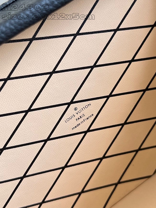 LV PETITE MALLE 20 BLACK CALFSKIN