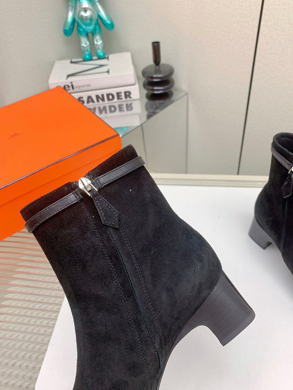 HM Imperial 50 Ankle Boot Black Suede 971342