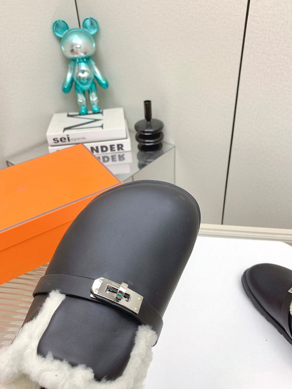 HM Mule 30mm In Black With Fleece And Cowhide Lining 971388