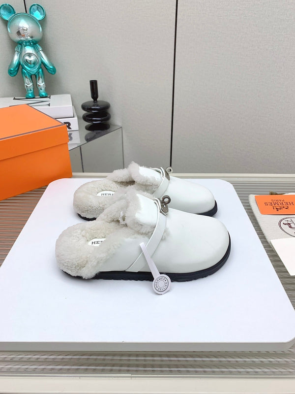 HM Mule 30mm In White With Fleece And Cowhide Lining 971390