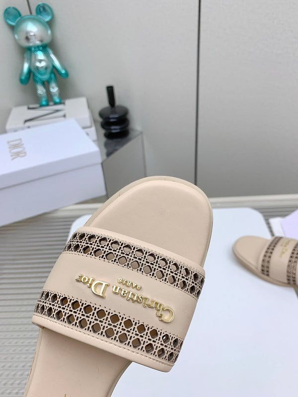 CD D-Lane Slide In Beige Cowhide 106275