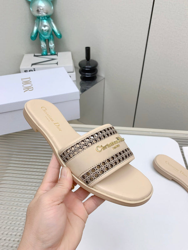 CD D-Lane Slide In Beige Cowhide 106275