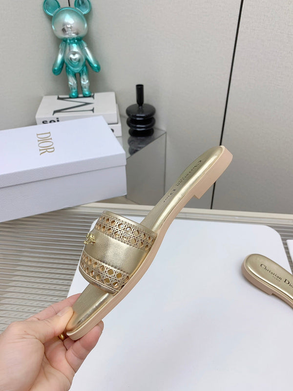 CD D-Lane Slide In Light Gold Cowhide 106285