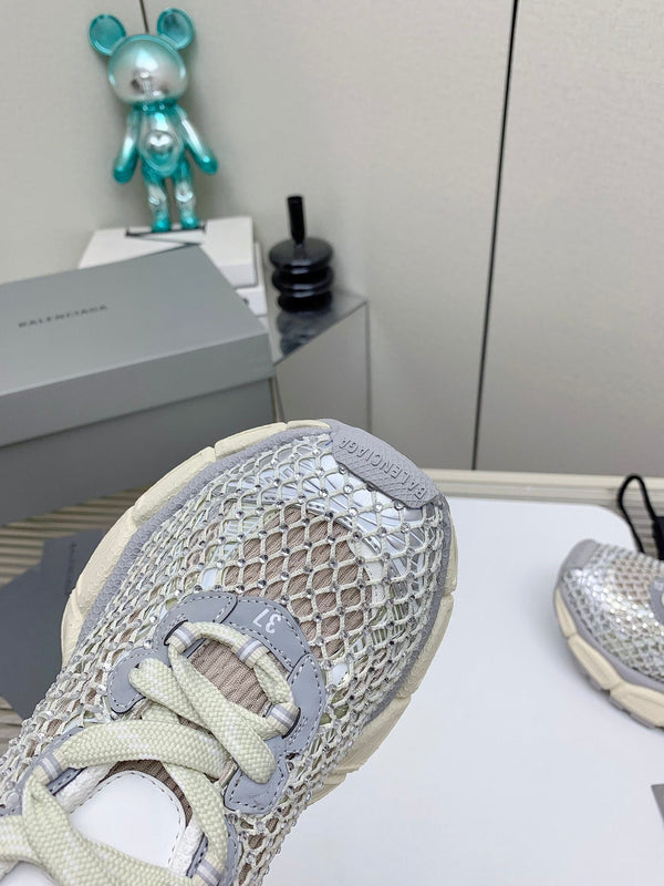 SNEAKER XL IN RETE GRIGIA E BEIGE, POLIURETANO, POLIESTERE CON STRASS