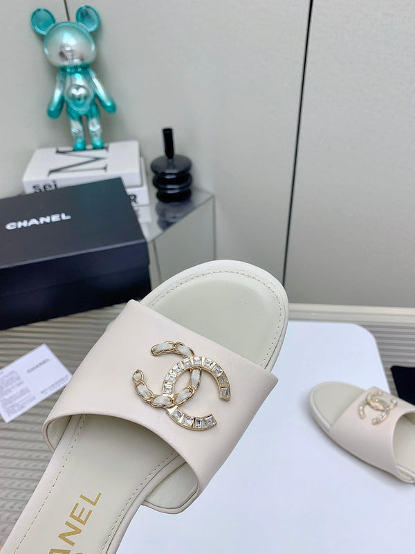 Ciabatte CC in pelle di agnello bianca 148993