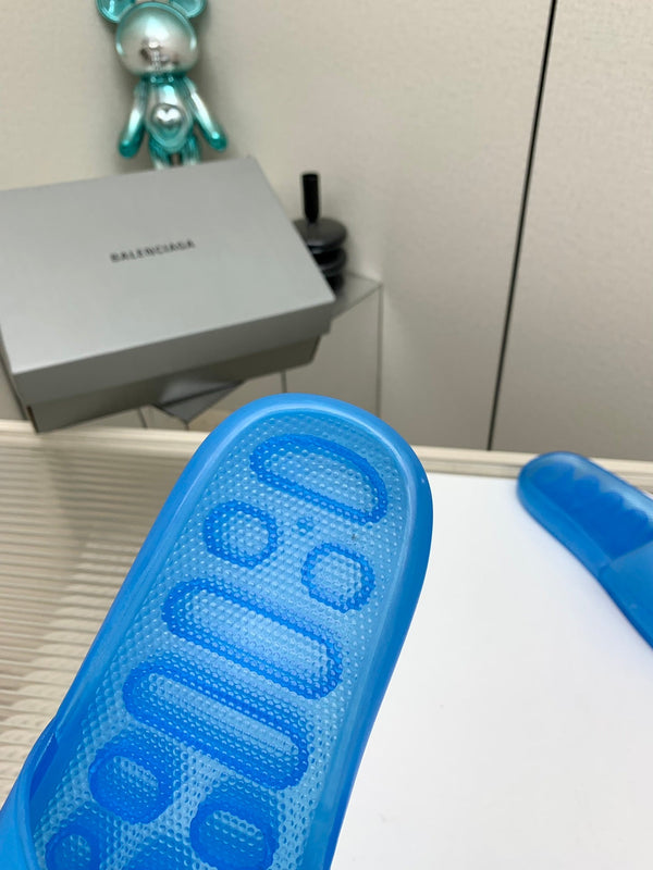 SANDALO CIABATTA DA PISCINA IN GOMMA BLU GELATINA