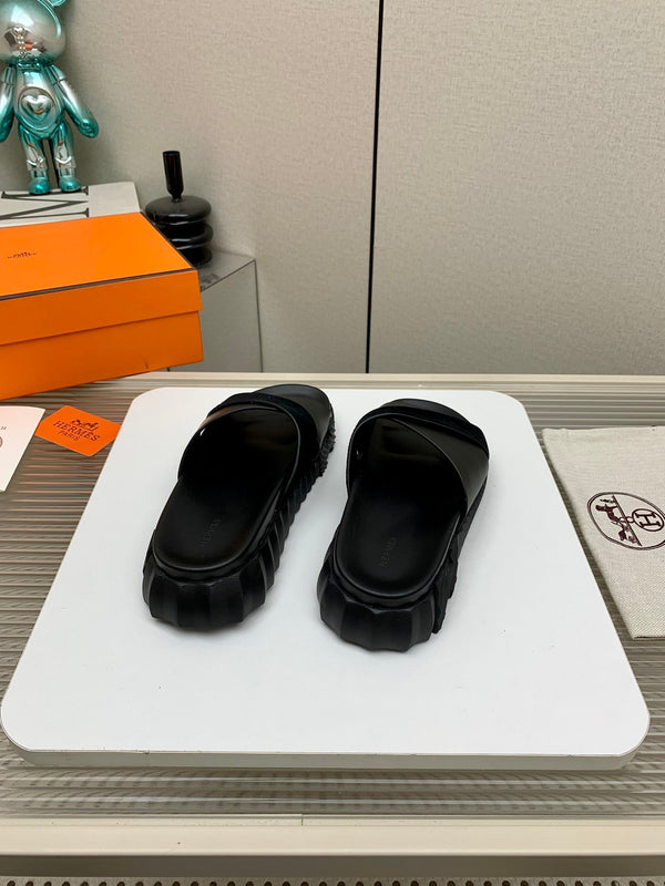 HM 25 Infra Sandal Suede and Cowhide 245612