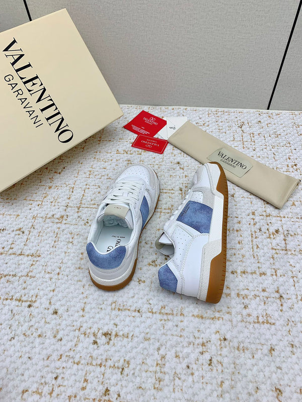 VT 25 Low Top Garavani Sneaker Denim White Cowhide