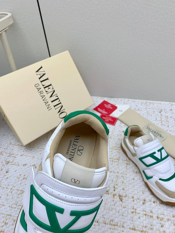 VT 25 Joy Play Low Top Sneaker White Green Cowhide 331682