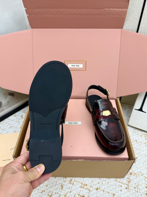 Miu Vintage-Effect Penny Slingback Black Red Leather 791001