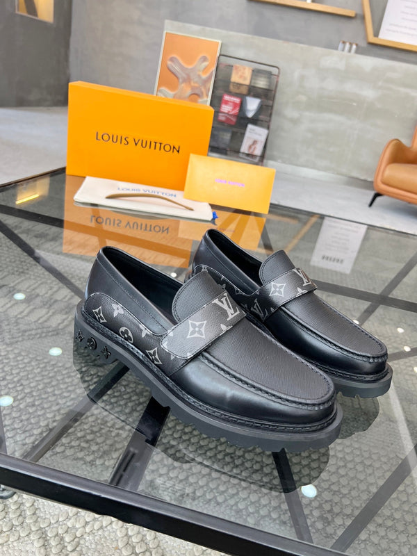 LV LOAFERS BLACK CALFSKIN WITH MONOGRAM STRAP